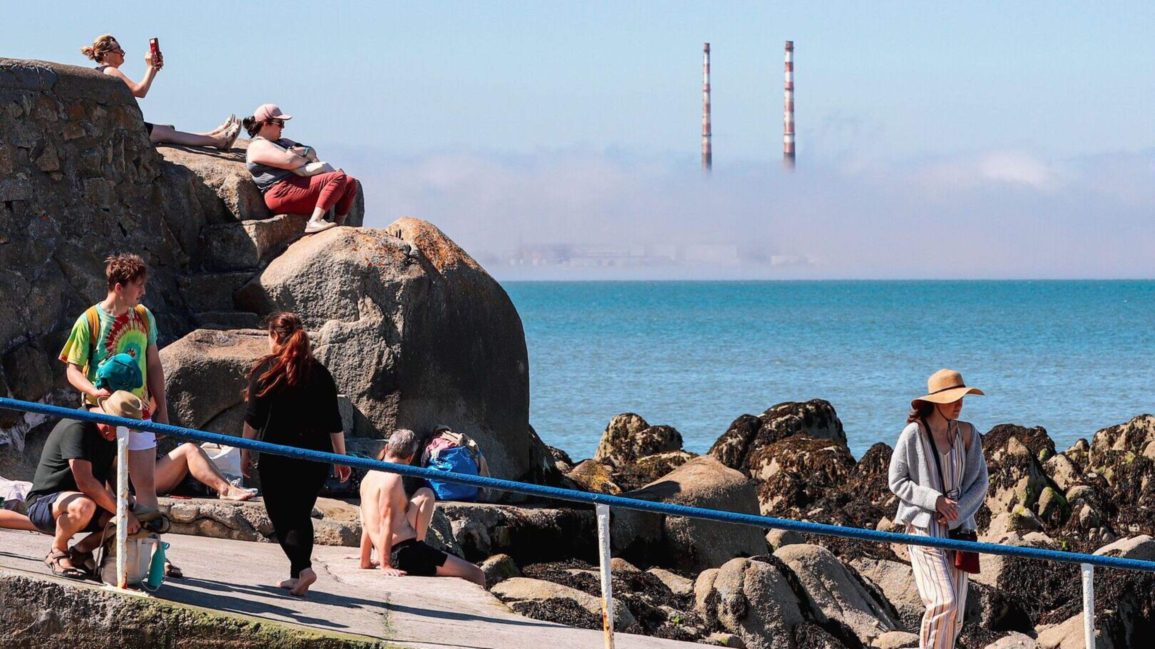 Met Éireann forecasts glorious sunshine for another week as July could prove driest on record